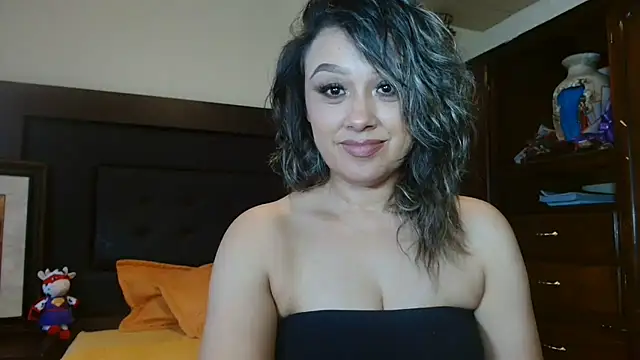 Snapshot of aitanalove_ chatting on July 23, 2026, 11:24 pm aitanalove online show from July 23, 2026, 11:24 pm