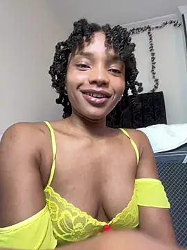 Snapshot of Ebony_love07 chatting on May 6, 2026, 8:58 pm Ebony love07 online show from May 6, 2026, 8:58 pm