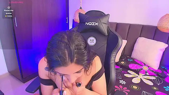 Snapshot of Aliz_Cooper_Tx chatting on March 22, 2026, 1:47 pm Aliz Cooper Tx online show from March 22, 2026, 1:47 pm