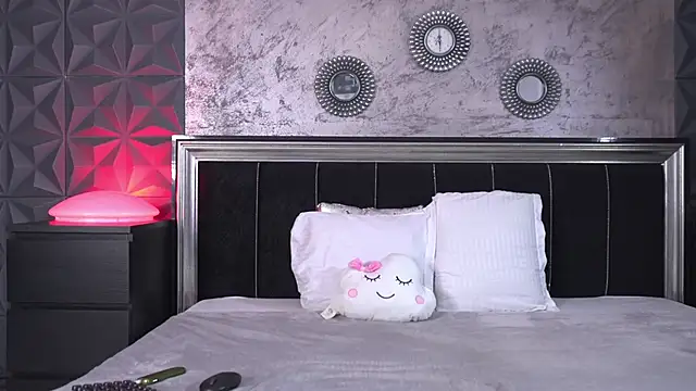 Tarra Star online show from March 12, 2026, 7:09 pm