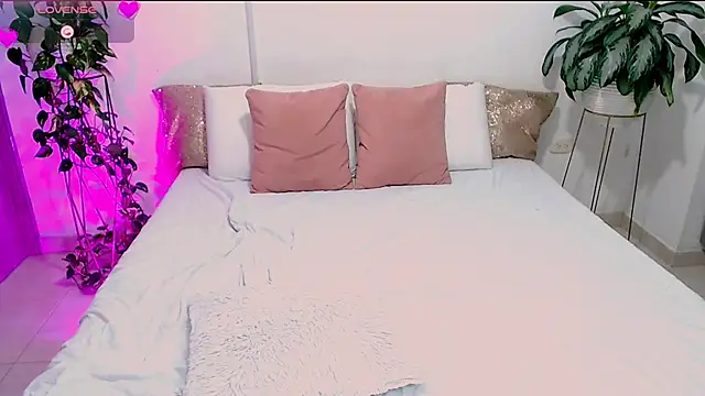 Haylin bex online show from February 3, 2026, 2:53 am