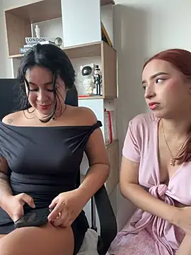 Snapshot of Carithooo chatting on February 8, 2026, 9:40 pm Carithooo online show from February 8, 2026, 9:40 pm