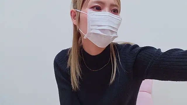 yumi0025 online show from March 27, 2026, 1:00 am