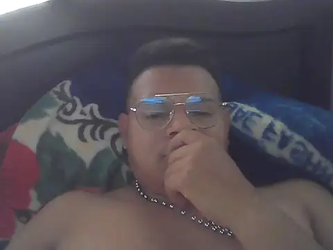 Snapshot of Morenoblasquez chatting on June 18, 2026, 9:30 pm Morenoblasquez online show from June 18, 2026, 9:30 pm