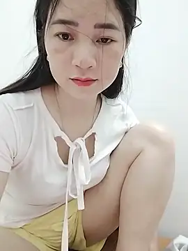 LoveLillyy69 online show from May 30, 2026, 2:36 pm