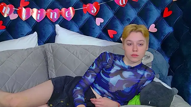 Snapshot of AgataGate chatting on February 11, 2026, 3:44 am AgataGate online show from February 11, 2026, 3:44 am