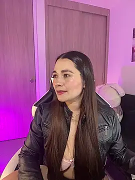 saray mendozaa online show from June 2, 2026, 1:18 am