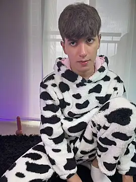 Naim TheKing online show from April 8, 2026, 8:31 pm