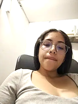 cristal adams11 online show from July 22, 2026, 4:04 am