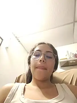 cristal adams11 online show from July 29, 2026, 4:32 am