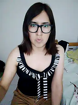 Snapshot of Eide-26 chatting on February 4, 2026, 3:56 am Eide-26 online show from February 4, 2026, 3:56 am