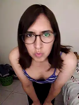 Snapshot of Eide-26 chatting on February 5, 2026, 3:44 am Eide-26 online show from February 5, 2026, 3:44 am