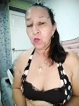 Snapshot of RosseLaure chatting on July 11, 2026, 1:41 am RosseLaure online show from July 11, 2026, 1:41 am