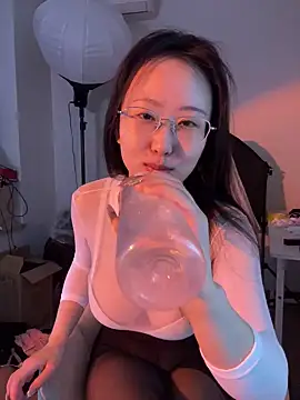 kaixin66 online show from May 16, 2026, 6:32 am
