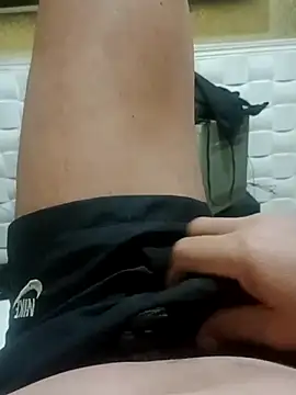 Snapshot of valrj chatting on February 20, 2026, 2:41 am valrj online show from February 20, 2026, 2:41 am