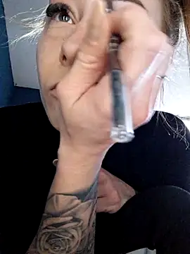 Snapshot of dewimp1 chatting on March 15, 2026, 11:38 am dewimp1 online show from March 15, 2026, 11:38 am