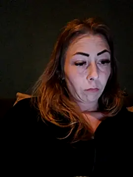 Snapshot of dewimp1 chatting on April 12, 2026, 8:47 pm dewimp1 online show from April 12, 2026, 8:47 pm