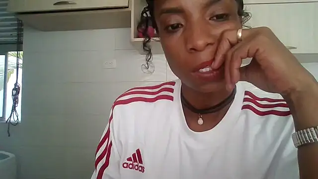 JadaMillss online show from April 18, 2026, 12:42 pm