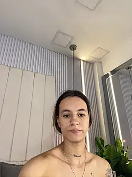 Snapshot of JuliaColemann chatting on May 9, 2026, 11:59 am JuliaColemann online show from May 9, 2026, 11:59 am