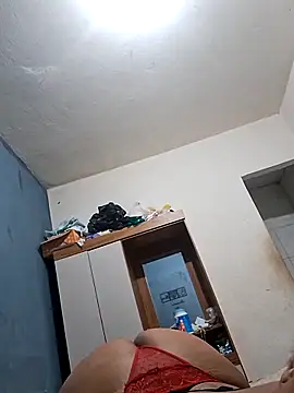 Snapshot of morenalinda15 chatting on February 21, 2026, 8:43 pm morenalinda15 online show from February 21, 2026, 8:43 pm