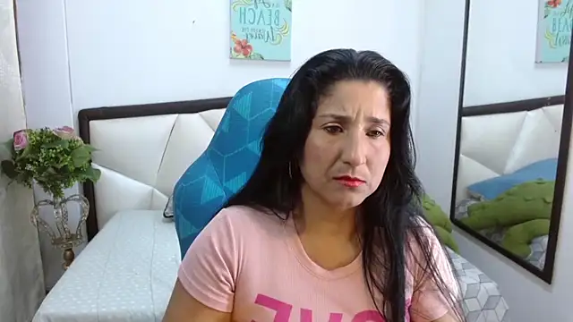 Miia Rosee  online show from March 13, 2026, 11:55 pm