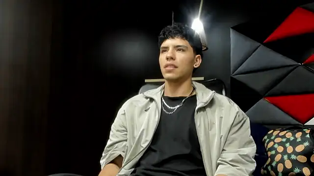 Tobias Vega online show from March 27, 2026, 12:16 am