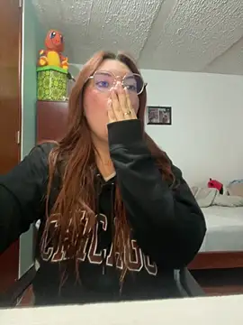 Vixroy7 online show from April 19, 2026, 12:11 am