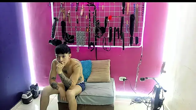 Snapshot of Slave_Melany_bdsm chatting on April 18, 2026, 12:42 pm Slave Melany bdsm online show from April 18, 2026, 12:42 pm