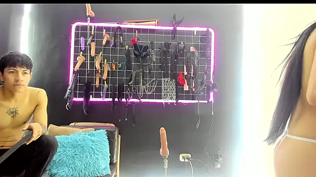 Snapshot of Slave_Melany_bdsm chatting on May 19, 2026, 1:17 pm Slave Melany bdsm online show from May 19, 2026, 1:17 pm