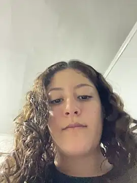 Snapshot of lizzy_luminair chatting on February 2, 2026, 3:38 am lizzy luminair online show from February 2, 2026, 3:38 am