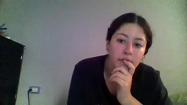 Snapshot of lizzy_luminair chatting on February 7, 2026, 8:34 pm lizzy luminair online show from February 7, 2026, 8:34 pm