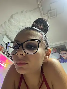 HiddendesireXO01 online show from July 12, 2026, 7:16 pm