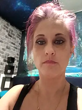 BusyB1983 online show from June 22, 2026, 1:29 am