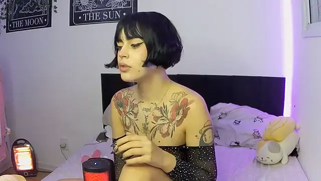 ariane kimiko online show from June 26, 2026, 2:49 am