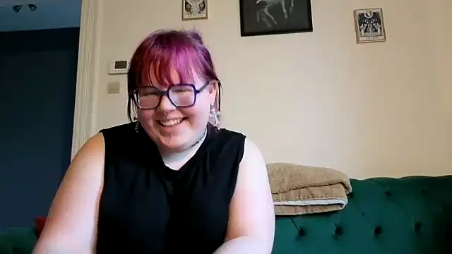 Snapshot of ProfaneHekate chatting on February 1, 2026, 3:10 pm ProfaneHekate online show from February 1, 2026, 3:10 pm