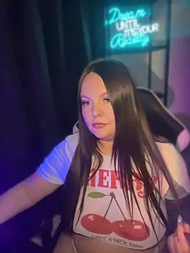 Elysiasecret online show from May 17, 2026, 2:31 am