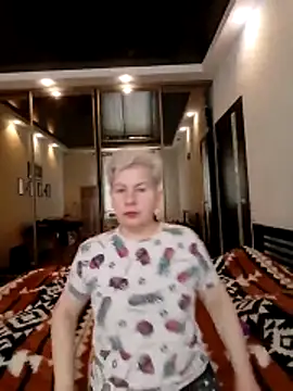 AvaSwan5354 online show from April 24, 2026, 12:18 pm