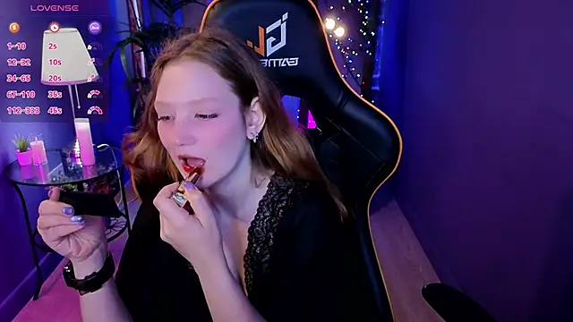 Your lilith  online show from May 21, 2026, 5:47 am