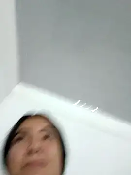 Ailen-cute online show from February 18, 2026, 6:26 pm