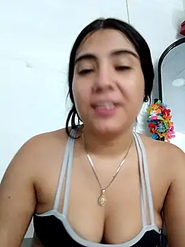 Ailen-cute online show from March 7, 2026, 6:49 pm