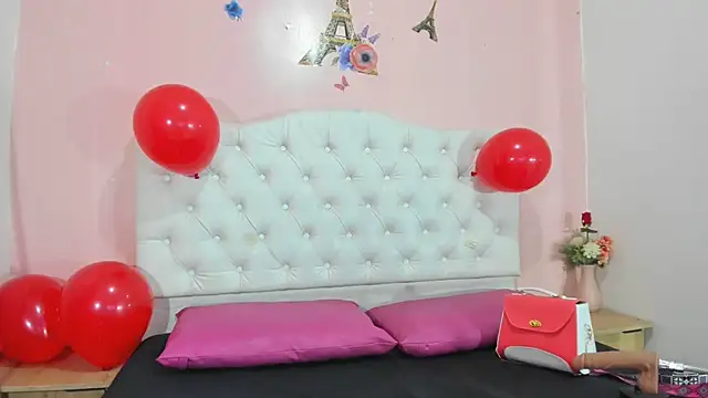 Snapshot of elianacollins23 chatting on February 14, 2026, 3:58 am elianacollins23 online show from February 14, 2026, 3:58 am