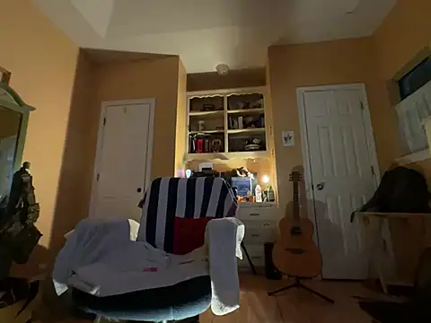 daddydonkey84 online show from June 5, 2026, 5:47 am