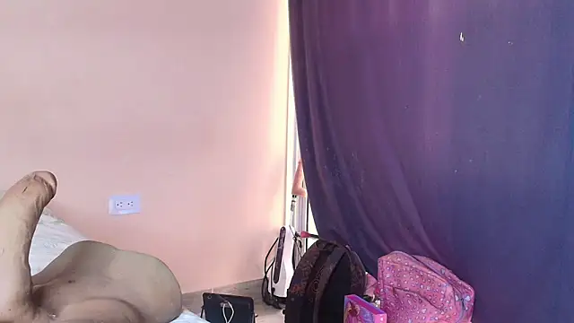 Snapshot of _im_perla chatting on April 12, 2026, 7:52 pm im perla online show from April 12, 2026, 7:52 pm