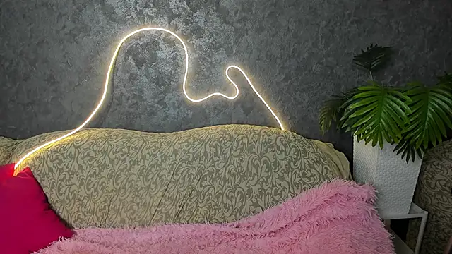 Dream Olivia online show from March 12, 2026, 3:01 am