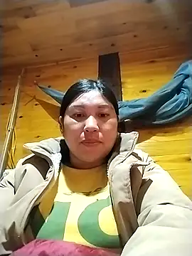 kussecka online show from March 18, 2026, 2:47 am