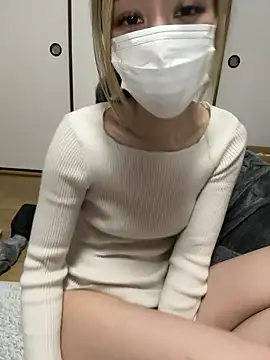 Snapshot of yui__yuichan chatting on February 17, 2026, 1:51 pm yui yuichan online show from February 17, 2026, 1:51 pm