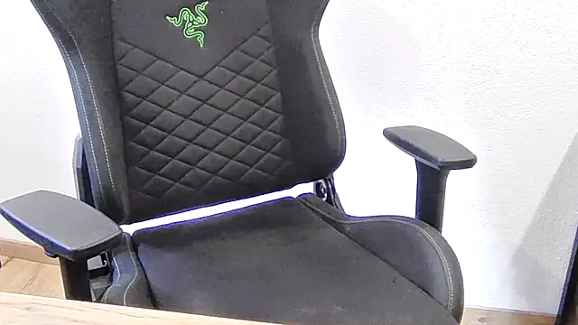 Snapshot of Paauljdhd1 chatting on March 15, 2026, 1:06 pm Paauljdhd1 online show from March 15, 2026, 1:06 pm