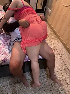 Snapshot of chublady chatting on March 5, 2026, 5:03 am chublady online show from March 5, 2026, 5:03 am