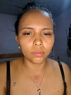 Snapshot of Daniela_Cruz_ chatting on February 10, 2026, 9:08 pm Daniela Cruz online show from February 10, 2026, 9:08 pm