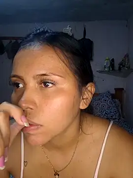 Snapshot of Daniela_Cruz_ chatting on February 23, 2026, 9:23 pm Daniela Cruz online show from February 23, 2026, 9:23 pm